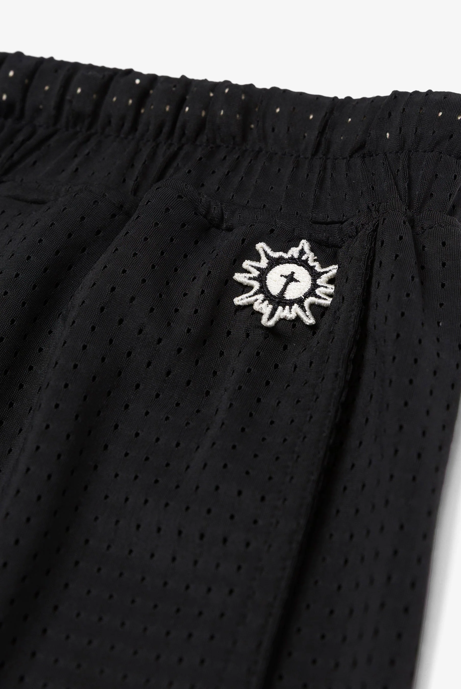 Essential Mesh Short